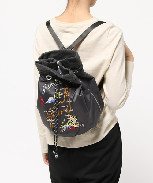 Casselini（キャセリーニ）の「CASSELINI/キャセリーニ/Embroidery BackpackⅡ（バックパック/リュック・レディース・ピンク/チャコール/アイボリー/カーキ・FREE）」の6枚目の写真