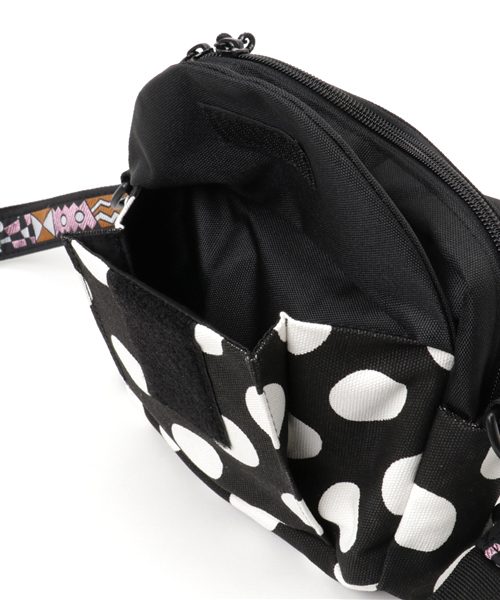 ALDIES（アールディーズ）の「Nelson Shoulder Bag ナイロン ミニショルダーバッグ（ショルダーバッグ・メンズ・パープル/グリーン/ブルー/ネイビー/ブラック・FREE）」の11枚目の写真
