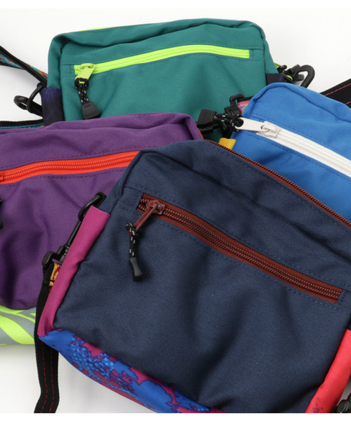 ALDIES（アールディーズ）の「Nelson Shoulder Bag ナイロン ミニショルダーバッグ（ショルダーバッグ・メンズ・パープル/グリーン/ブルー/ネイビー/ブラック・FREE）」の13枚目の写真