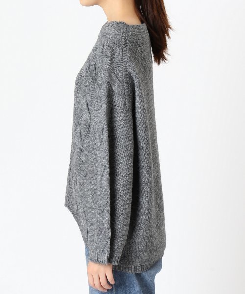 FIGARO Paris（フィガロパリ）の「アルパカ混 BIGケーブルプルオーバー◆（ニット/セーター・レディース・グレー/キナリ・FREE）」の6枚目の写真
