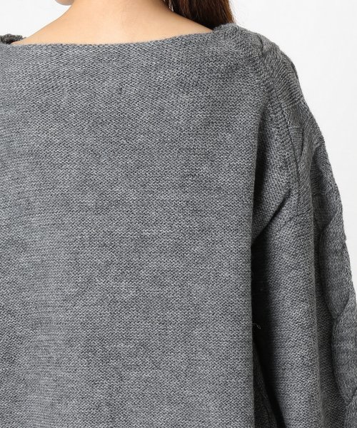 FIGARO Paris（フィガロパリ）の「アルパカ混 BIGケーブルプルオーバー◆（ニット/セーター・レディース・グレー/キナリ・FREE）」の9枚目の写真