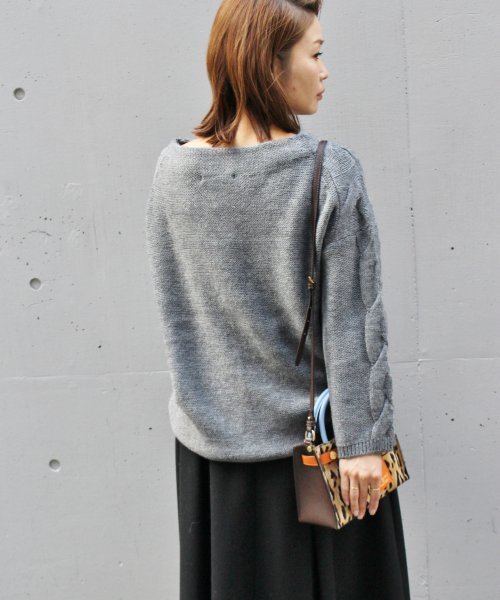 FIGARO Paris（フィガロパリ）の「アルパカ混 BIGケーブルプルオーバー◆（ニット/セーター・レディース・グレー/キナリ・FREE）」の18枚目の写真