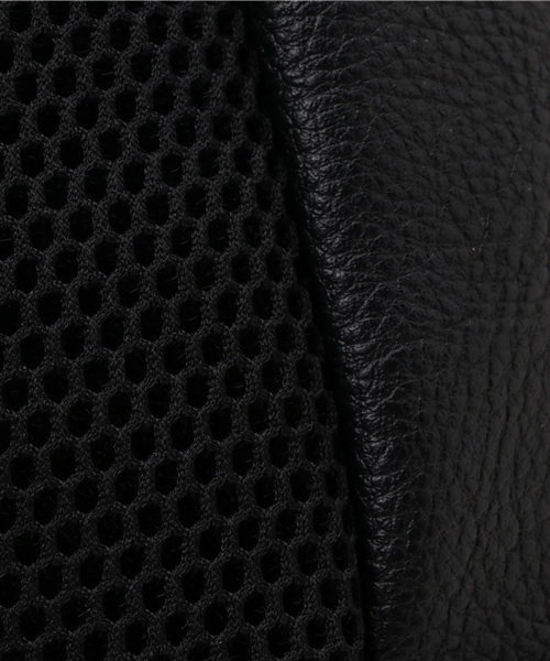 Calvin Klein Jeans Accessory(カルバン・クラインジーンズアクセサリー)の「ドームバックパック(バックパック/リュック・レディース・ブラック/レッド・ONE SIZE)」の7枚目の写真