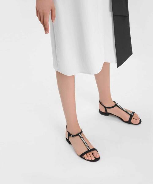 CHARLES & KEITH(チャールズ & キース)の「パールエンベリッシュサンダル / PEARL EMBELLISHED SANDALS(サンダル・レディース・ブラック/グリーン・23cm/23.5cm/24.5cm/25cm)」の6枚目の写真