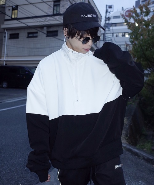 AFYF(エーエフワイエフ)の「AFYF 2018 POLY OVERSIZE ハーフZIP(その他アウター・メンズ・ホワイト×ブラック/ブラック×ホワイト・FREE)」の4枚目の写真
