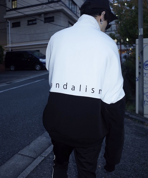 AFYF(エーエフワイエフ)の「AFYF 2018 POLY OVERSIZE ハーフZIP(その他アウター・メンズ・ホワイト×ブラック/ブラック×ホワイト・FREE)」の9枚目の写真