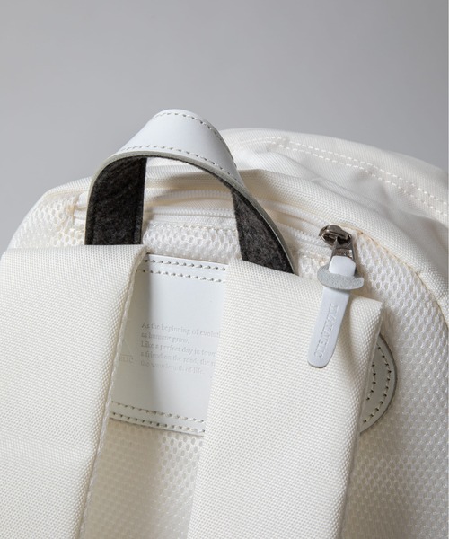 MAKAVELIC(マキャベリック)の「【62】【it】【MAKAVELIC】 TRUCS STANDARD DAYPACK(バックパック/リュック・レディース・ホワイト/ブラック・FREE)」の7枚目の写真