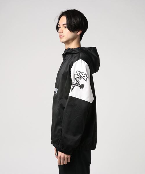THRASHER（スラッシャー）の「HOMETOWN/SK8 GOAT ANORAK/スラッシャー アノラック アウター ジャケット（その他アウター・メンズ・ブラック/ネイビー/ホワイト・LARGE/MEDIUM/X-LARGE）」の4枚目の写真