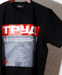YULIA YEFIMTCHUK+（ユリアイェンフィムチュック）の「YULIA YEFIMTCHUK＋ユリア イェフィムチャク BLACK T-SHIRT WITH A PRINTED POSTER "TYPE A" / "TYPE A" ポスタープリントＴ（Tシャツ/カットソー）」