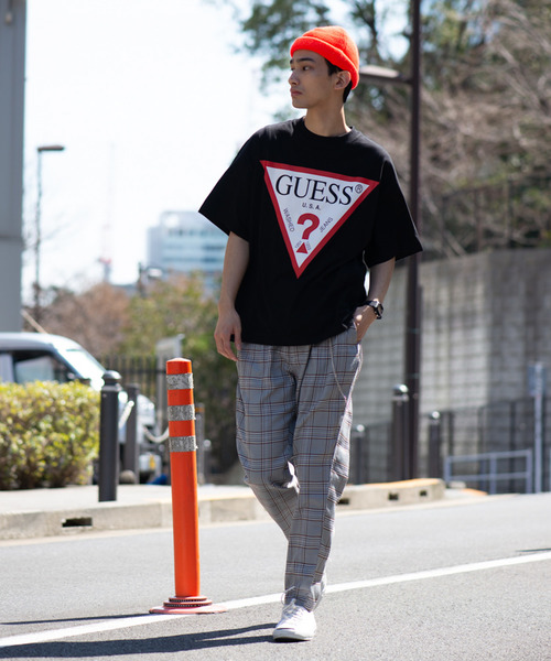 Guess(ゲス)の「∴WEGO/GUESS別注プリントビッグシルエットTシャツ(Tシャツ/カットソー・メンズ・ホワイト/ブラック/ライトピンク/オレンジ・MEDIUM/LARGE)」の5枚目の写真
