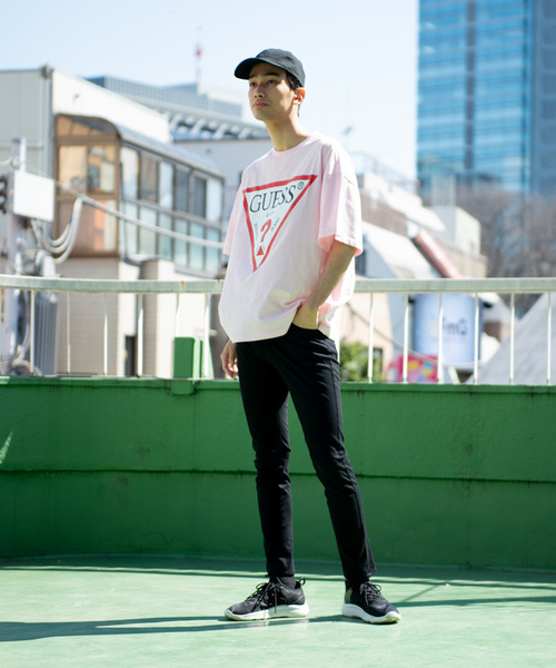 Guess(ゲス)の「∴WEGO/GUESS別注プリントビッグシルエットTシャツ(Tシャツ/カットソー・メンズ・ホワイト/ブラック/ライトピンク/オレンジ・MEDIUM/LARGE)」の11枚目の写真