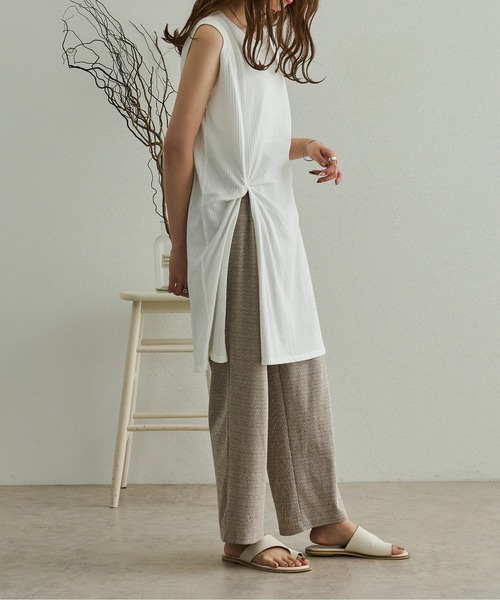 Ambre Neige(アンブルネージュ)の「ノースリーブチュニック/【WEB/EC限定商品】(Tシャツ/カットソー・レディース・オフホワイト/ベージュ・FREE)」の2枚目の写真
