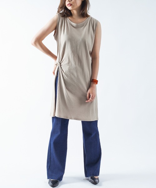 Ambre Neige(アンブルネージュ)の「ノースリーブチュニック/【WEB/EC限定商品】(Tシャツ/カットソー・レディース・オフホワイト/ベージュ・FREE)」の6枚目の写真