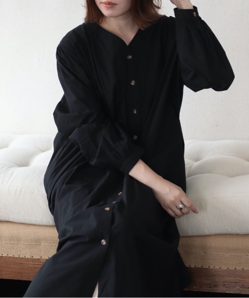 sakishimatokyo（サキシマトーキョー）の「【ZOZO限定】サキシマamp「ヒモツキノワンピース」（ワンピース・レディース・ブラック/ベージュ/サックスブルー・FREE）」の4枚目の写真