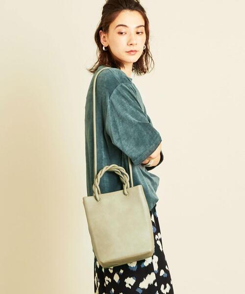 BEAUTY&YOUTH UNITED ARROWS（ビューティーアンドユースユナイテッドアローズ）の「BY∴ ツイストハンドル ショルダーバッグ -2WAY-（ショルダーバッグ・レディース・ブラック/オリーブ/その他1/シルバー/オフホワイト/ライトブルー・FREE）」の14枚目の写真