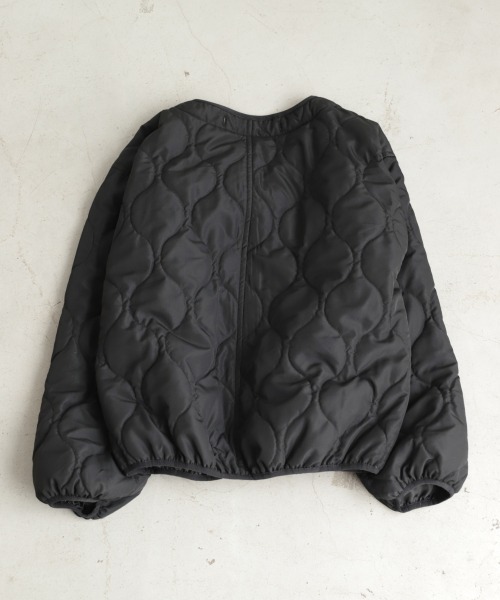 LOWRYS FARM(ローリーズファーム)の「2WAYマンパ 888426(ブルゾン・レディース・アイボリー/ブラック/グリーン・FREE)」の22枚目の写真