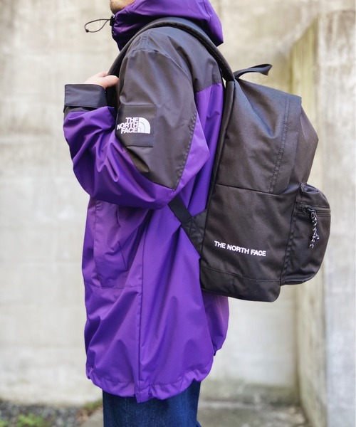 THE NORTH FACE(ザノースフェイス)の「【THE NORTH FACE(ザ・ノースフェイス)】デイパック ORIGINAL PACK S リュック バックパック(バックパック/リュック・メンズ・ブラック/アイボリー・FREE)」の4枚目の写真