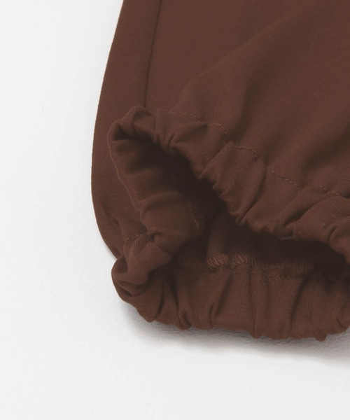 ITEMS URBANRESEARCH（アイテムズ アーバンリサーチ）の「レーヨンナイロン テーパードイージーパンツ（その他パンツ・メンズ・ベージュ/ブラウン/ブラック・LARGE/MEDIUM）」の16枚目の写真