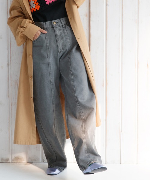 mikke(ミッケ)の「カツラギデニム ハイウエストカーブパンツ(デニムパンツ・レディース・チャコールグレー/ライトブルー/ネイビー/カーキ/ブルー/キナリ・S/M/L)」の10枚目の写真