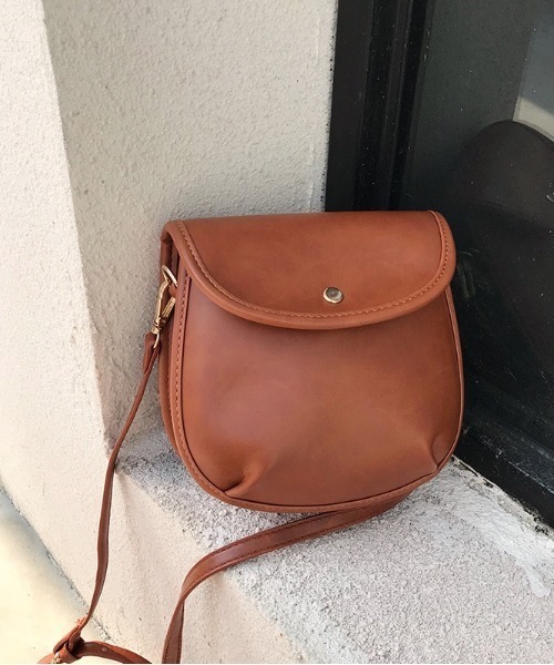 yuue' ( wear )（ユーイ）の「シンプルレザーショルダーバッグ（ショルダーバッグ・レディース・ブラック/ブラウン・FREE）」の11枚目の写真