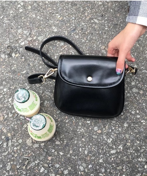 yuue' ( wear )（ユーイ）の「シンプルレザーショルダーバッグ（ショルダーバッグ・レディース・ブラック/ブラウン・FREE）」の17枚目の写真