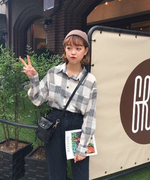 yuue' ( wear )（ユーイ）の「シンプルレザーショルダーバッグ（ショルダーバッグ・レディース・ブラック/ブラウン・FREE）」の20枚目の写真