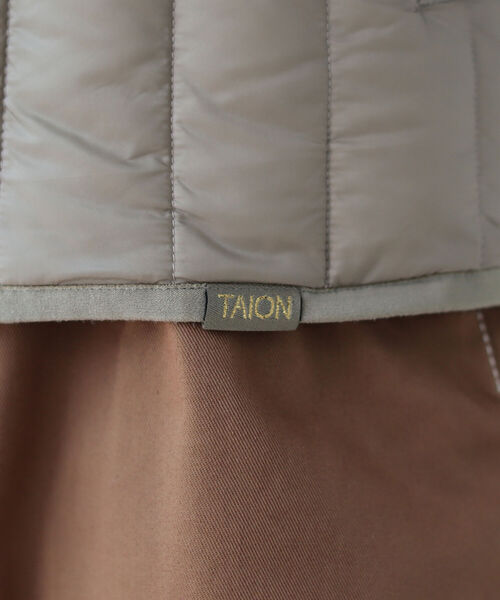 B:MING by BEAMS(ビーミングバイビームス)の「GRAMICCI × TAION × B:MING by BEAMS / 別注 リバーシブル ダウン 21AW(ダウンジャケット/コート・レディース・カーキ/グレー系その他・SMALL/MEDIUM)」の7枚目の写真