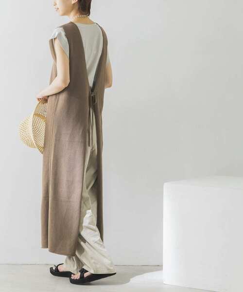 URBAN RESEARCH（アーバンリサーチ）の「2WAYニットジレ（ワンピース・レディース・チャコールグレー/イエロー/モカ・FREE）」の5枚目の写真