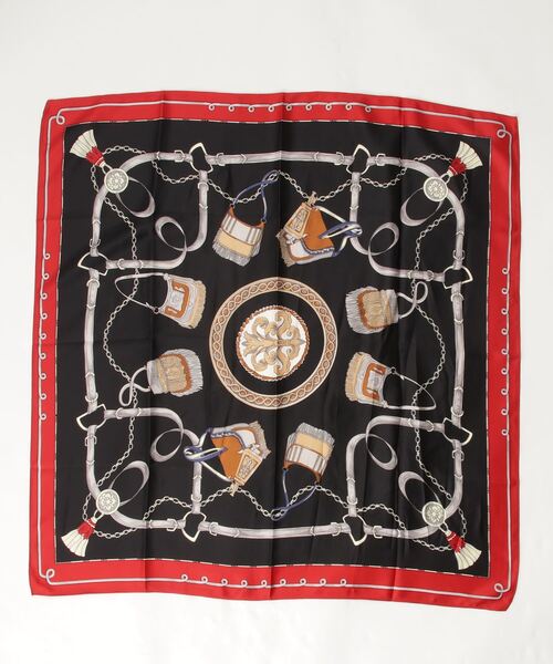 SHIZUTA（シズタ）の「SZT: 大判スカーフ（バンダナ/スカーフ・レディース・ホワイト/マルチ/ホワイト×グリーン/レオパード/ゼブラ/アニマル/ホワイト×ネイビー/ブラック系/ドット/ワイン/テラコッタ/ベージュ×ブラック/ブラウン系/スカイブルー/ホワイト系その他/ブラック×レッド/ブラック系その他/ネイビー系2/ブルー系その他/ネイビー系1/ベージュ系/ブラック×ホワイト・FREE）」の9枚目の写真