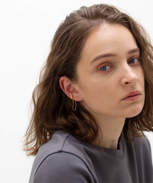 JUICY ROCK（ジューシーロック）の「GP(SV925)/SV925 片耳チェーン＆オーバルイヤーカフ（イヤーカフ・レディース・シルバー/ゴールド・ONE SIZE）」の10枚目の写真