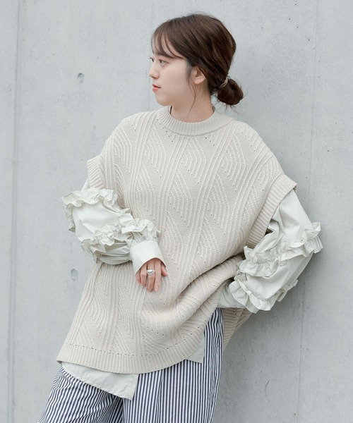 LAATO（ラート）の「PATTERN KNIT（ベスト・レディース・オフホワイト/ブラウン・FREE）」の2枚目の写真