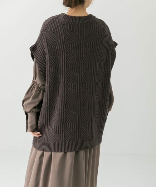 LAATO（ラート）の「PATTERN KNIT（ベスト・レディース・オフホワイト/ブラウン・FREE）」の16枚目の写真