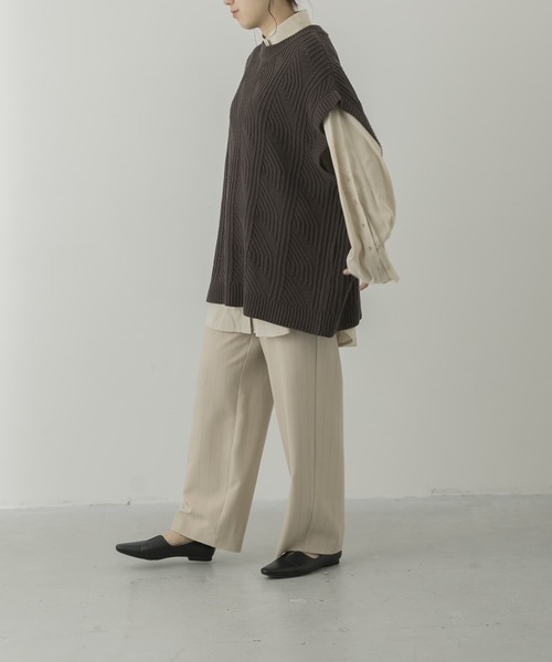 LAATO（ラート）の「PATTERN KNIT（ベスト・レディース・オフホワイト/ブラウン・FREE）」の22枚目の写真