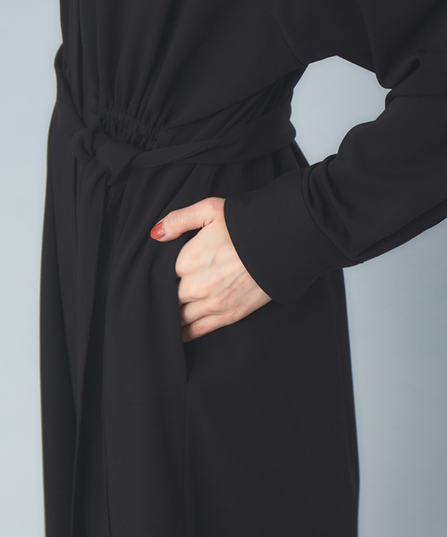 Rouge vif（ルージュヴィフ）の「ギャバストレッチワンピース（ワンピース・レディース・ダークベージュ/セージグリーン/ブラック・フリー）」の9枚目の写真