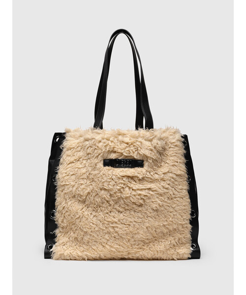 DIESEL（ディーゼル）の「レディース フェイクファー BIG ショッパー トートバッグ（トートバッグ・レディース・ベージュ・UNI）」の7枚目の写真