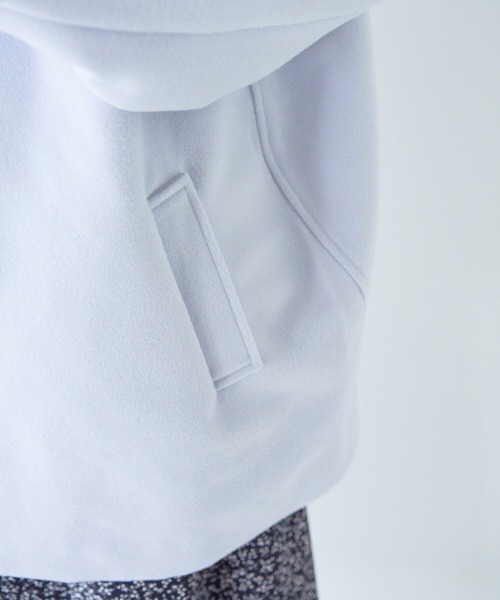 haco!（ハコ）の「綺麗も可愛いもお手の物！ボトムス選ばず好バランスが叶う きれい色ミドル丈コート（ノーカラーコート・レディース・ライトブルー・SMALL/MEDIUM/LARGE/X-LARGE）」の4枚目の写真