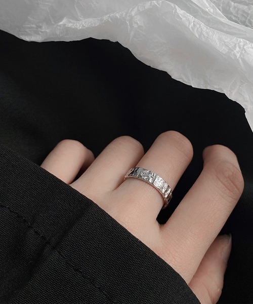 clarity blanc（クラリティーブラン）の「925シルバー デザイン リング フリーサイズ（リング・レディース・ゴールド/ゴールド系その他/C/E/シルバー系その他2/F/シルバー/D/H/シルバー系その他4/シルバー系その他/I/B/J/G/シルバー系その他3/K/A/その他/M/X/その他5/L/その他4/その他3/Q/T/P/W/S/O/その他2/R/Z/V/その他1/N/Y/U・FREE）」の3枚目の写真