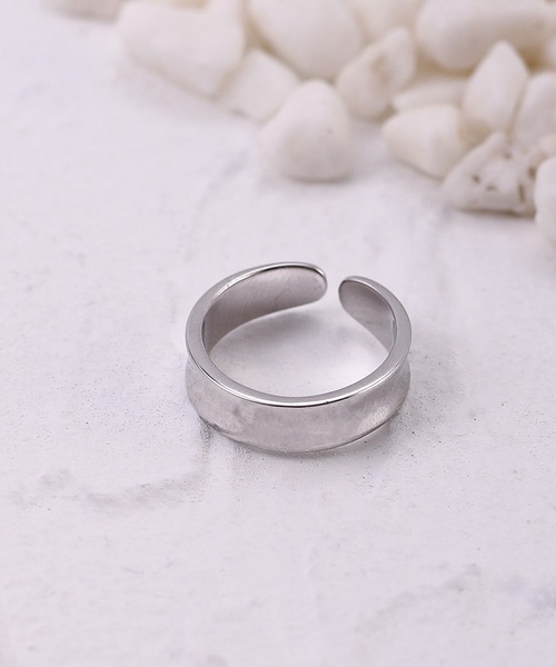 clarity blanc（クラリティーブラン）の「925シルバー デザイン リング フリーサイズ（リング・レディース・ゴールド/ゴールド系その他/C/E/シルバー系その他2/F/シルバー/D/H/シルバー系その他4/シルバー系その他/I/B/J/G/シルバー系その他3/K/A/その他/M/X/その他5/L/その他4/その他3/Q/T/P/W/S/O/その他2/R/Z/V/その他1/N/Y/U・FREE）」の6枚目の写真