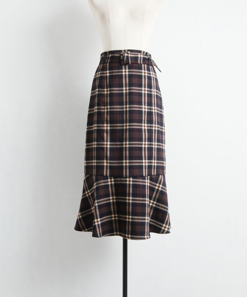 tocco closet（トッコ　クローゼット）の「ベルト付きチェック柄マーメイドスカート（スカート・レディース・ベージュ/ネイビー・M）」の10枚目の写真