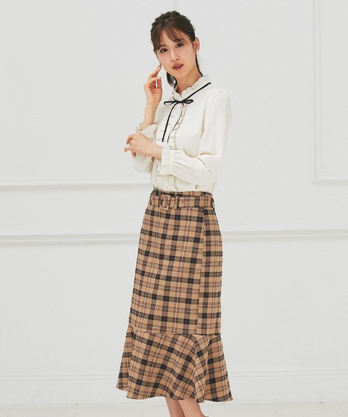 tocco closet（トッコ　クローゼット）の「ベルト付きチェック柄マーメイドスカート（スカート・レディース・ベージュ/ネイビー・M）」の13枚目の写真