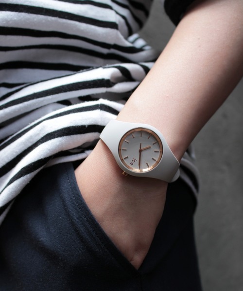 ICE WATCH(アイスウォッチ)の「「Ice-Watch アイスウォッチ」【ブランド累計54万本突破】 ICE glam brushed アイス グラムブラッシュド スモールサイズ 3Hands(アナログ腕時計・レディース・ローズ/ラベンダー/レンガ/ライトグレー/アイボリー/ライトグリーン/バイオレット・FREE/SMALL)」の9枚目の写真