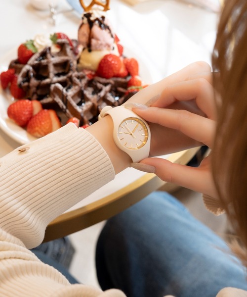 ICE WATCH(アイスウォッチ)の「「Ice-Watch アイスウォッチ」【ブランド累計54万本突破】 ICE glam brushed アイス グラムブラッシュド スモールサイズ 3Hands(アナログ腕時計・レディース・ローズ/ラベンダー/レンガ/ライトグレー/アイボリー/ライトグリーン/バイオレット・FREE/SMALL)」の15枚目の写真