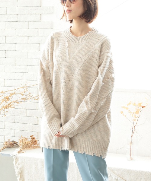 White Collection（ホワイトコレクション）の「2021AW　5GG　もちもちフリンジニット（ニット/セーター・レディース・チャコールグレー/アイボリー/モカ/ライトベージュ・FREE）」の2枚目の写真