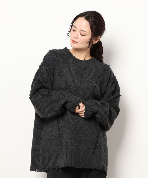 White Collection（ホワイトコレクション）の「2021AW　5GG　もちもちフリンジニット（ニット/セーター・レディース・チャコールグレー/アイボリー/モカ/ライトベージュ・FREE）」の15枚目の写真