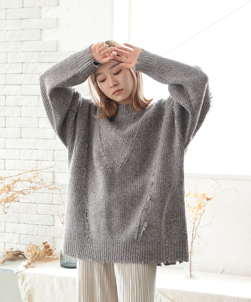 White Collection（ホワイトコレクション）の「2021AW　5GG　もちもちフリンジニット（ニット/セーター・レディース・チャコールグレー/アイボリー/モカ/ライトベージュ・FREE）」の21枚目の写真