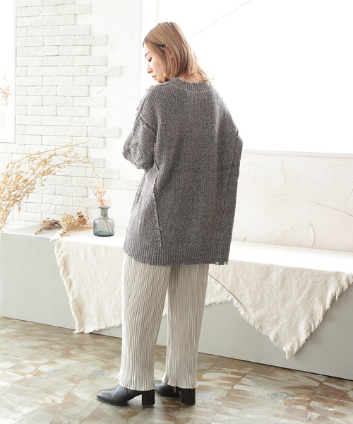 White Collection（ホワイトコレクション）の「2021AW　5GG　もちもちフリンジニット（ニット/セーター・レディース・チャコールグレー/アイボリー/モカ/ライトベージュ・FREE）」の18枚目の写真