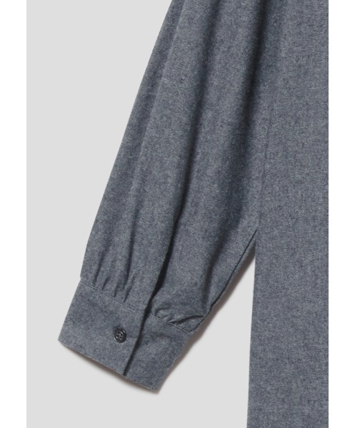 Design Tshirts Store graniph（デザイン　ティーシャツ　ストア　グラニフ）の「スプレディングフラワーズ｜エンブロイダリーシャツワンピース（シャツワンピース・レディース・ネイビー・FREE）」の7枚目の写真