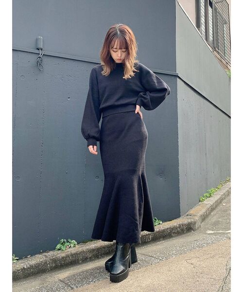 dazzlin（ダズリン）の「ヘムフレアニットスカート（スカート・レディース・ブラック/ベージュ/モカ・FREE）」の6枚目の写真