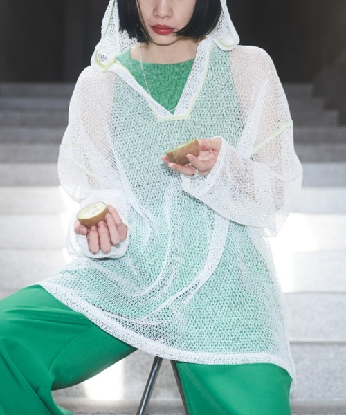 VACANCY（ヴァカンシー）の「メッシュパイピングパーカー（パーカー・レディース・ホワイト/ブラック・FREE）」の2枚目の写真