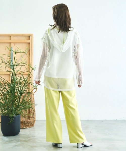 VACANCY（ヴァカンシー）の「メッシュパイピングパーカー（パーカー・レディース・ホワイト/ブラック・FREE）」の21枚目の写真